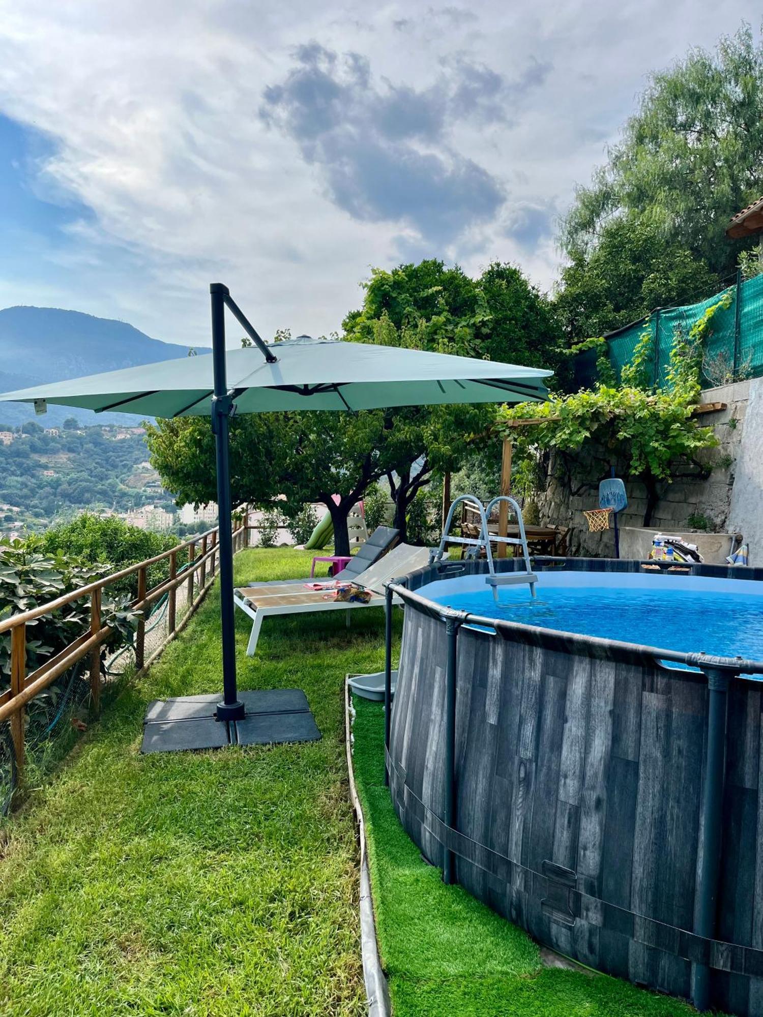 A Avec Vue Villa Menton